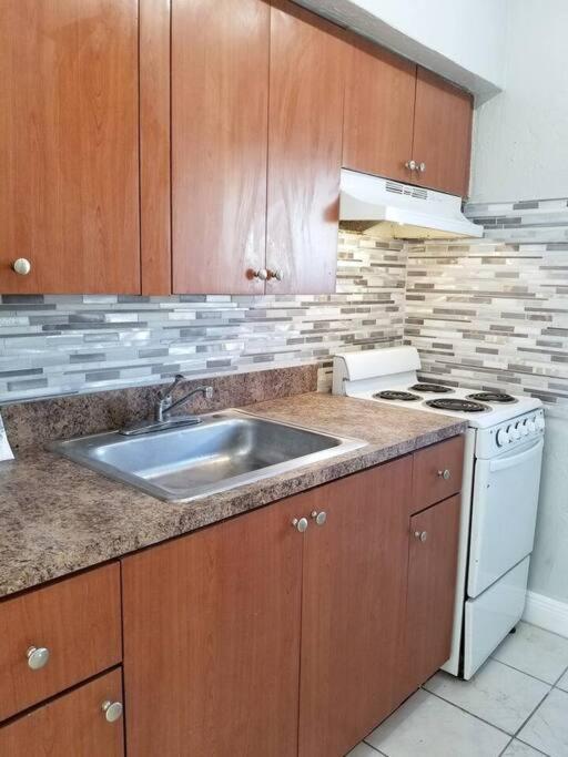 Ultra Glam Apartment 5 Miles From Hard Rock Casino ฮอลลีวูด ภายนอก รูปภาพ