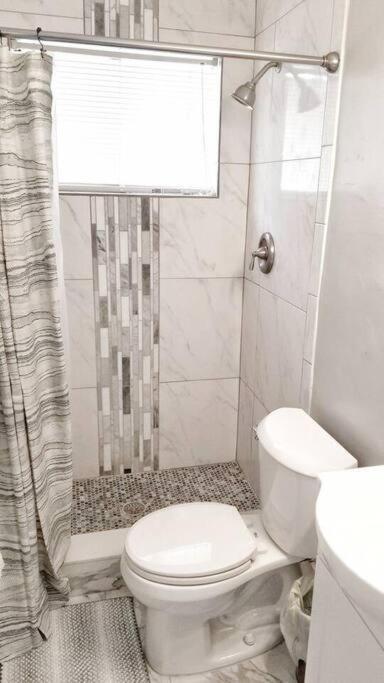 Ultra Glam Apartment 5 Miles From Hard Rock Casino ฮอลลีวูด ภายนอก รูปภาพ