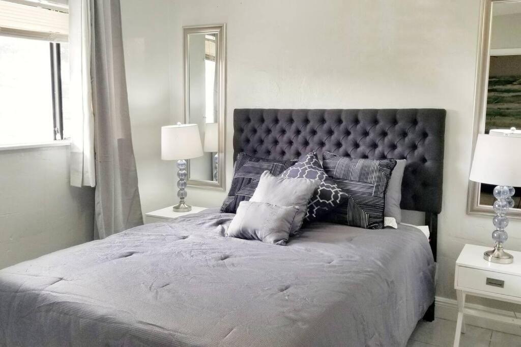 Ultra Glam Apartment 5 Miles From Hard Rock Casino ฮอลลีวูด ภายนอก รูปภาพ