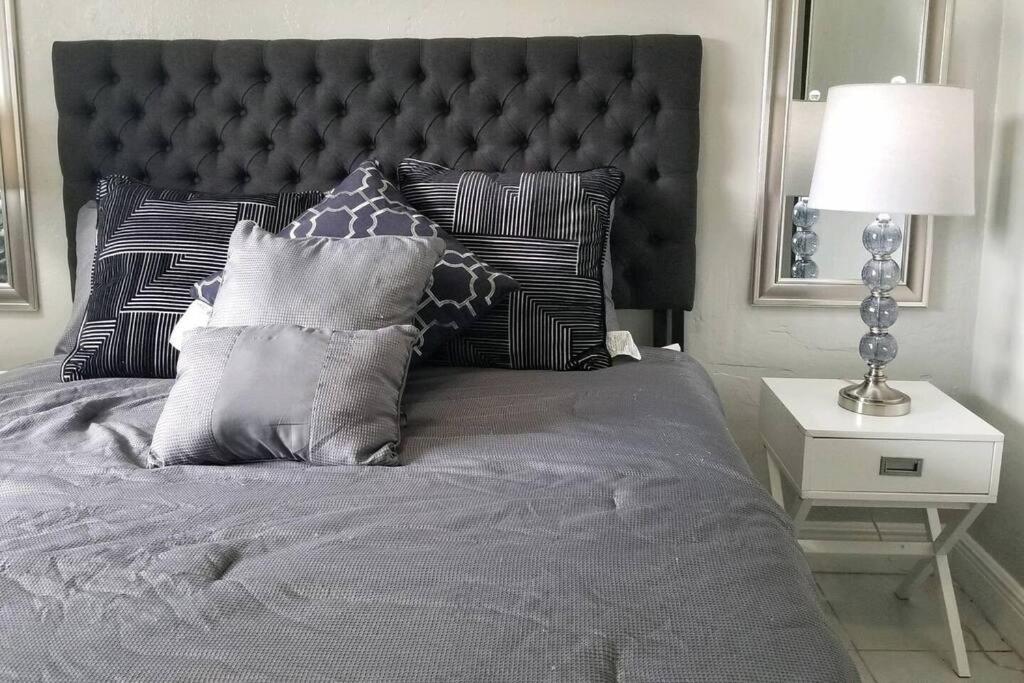 Ultra Glam Apartment 5 Miles From Hard Rock Casino ฮอลลีวูด ภายนอก รูปภาพ